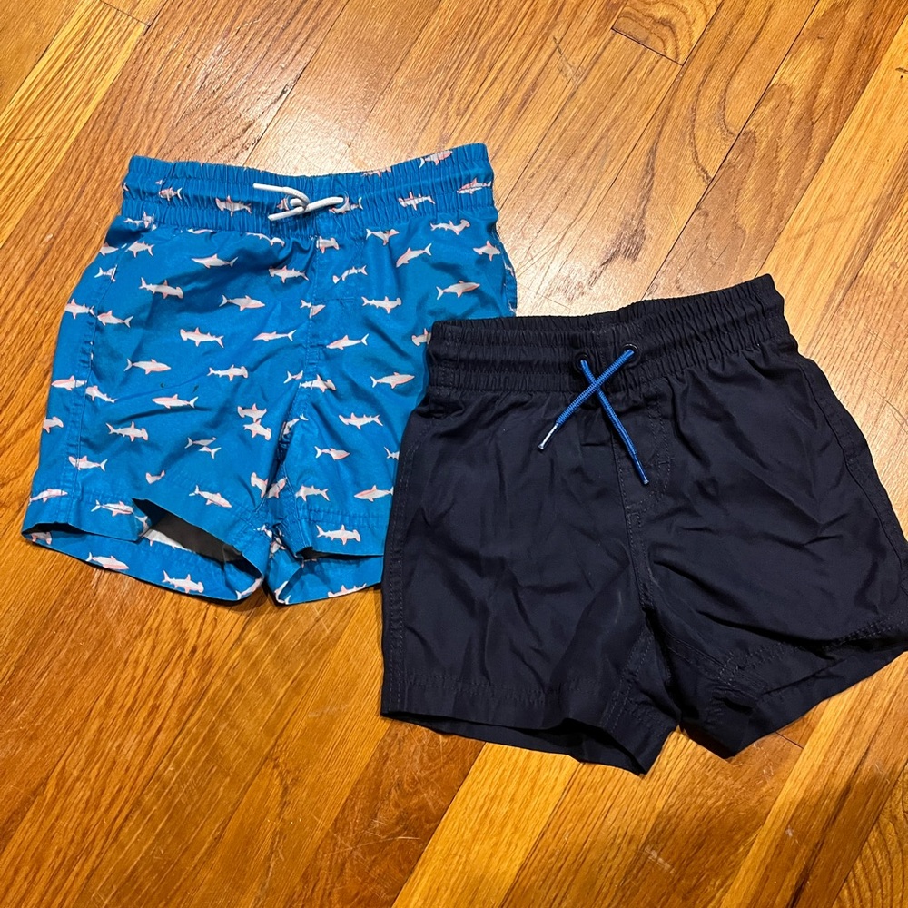 Cat and Jack boys swim shorts - size small